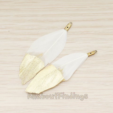 PD.1492-01 // Artificiality Feather Half Dipped in Gold Pendant, 2 Pc