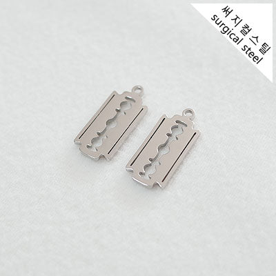 SG.060 // Surgical Steel  Two-string razor blade Pendant , 2 Pc [5-6534-05]