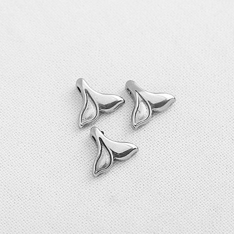 SG.214 // Surgical Steel Dolphin Tail Pendant, 1Pc / P-DF-0207