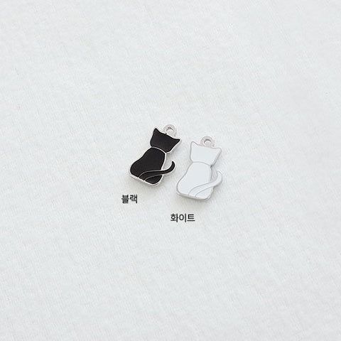 SG.400 // Surgical Steel Cat Back - Small Pendant , 1pc / 5-6524-05
