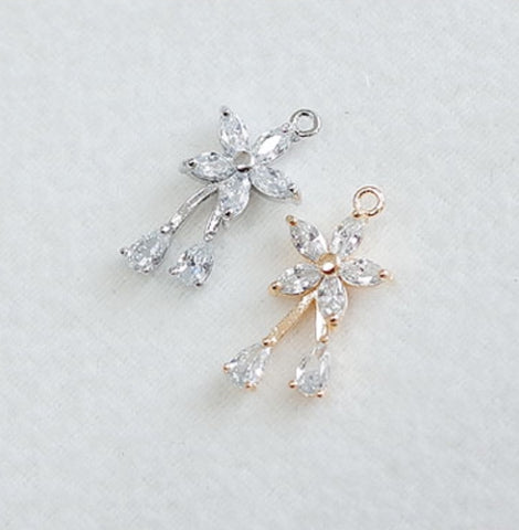 PD.2144 // Two Drops Cubig Flower Pendant, 1 Pc / [5-2251-04]