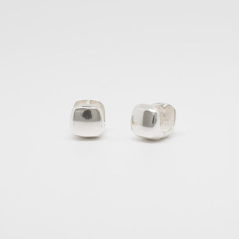 [ 925 Sterling silver ] Convex Square One Touch Silver Earring