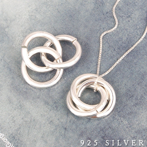 SPD.0063// 925 Silver Antique Triple Circle Pendant, 1pc / 3CH8