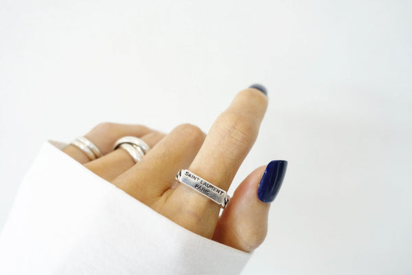 アクセサリー Saint Laurent Paris Wave Silver Ring アクセサリー Saint Laurent Paris Wave Silver Ring Saint