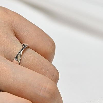 [ 925 Sterling silver ] Bold One Twist Open Silver Ring