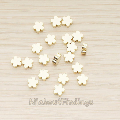 BD.061 // Flower Shaped Charm, 4 Pc