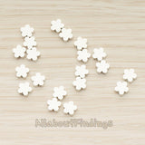 BD.061 // Flower Shaped Charm, 4 Pc