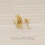 BSC.242 // Cubic Setting Mini Daisy Flower Earnut Findings, 2 Pc