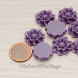 CB.213 // Dandelion Flower Flat Back Cabochon, 4 Pc