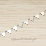 CH.142 // Triangle Banner Flag Tag Linked Chain, 1 Meter