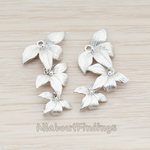 CN.090 // Four Petal Triple Flower Connector, 2 Pc