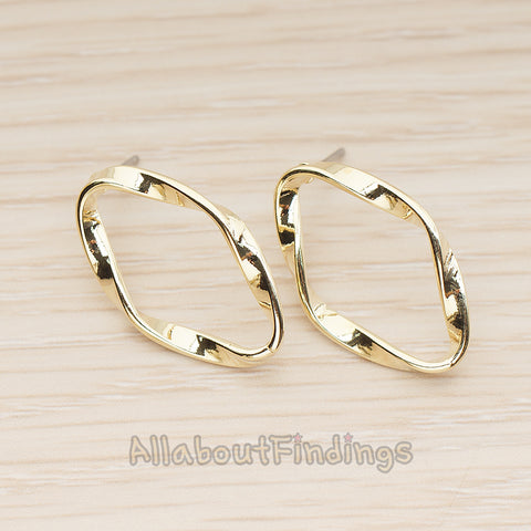 ER.465 // Twist Rhombus Ear Post, 2 Pc