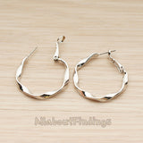 ER.470 // Twisted Ring Ear Post, 2 Pc