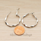 ER.470 // Twisted Ring Ear Post, 2 Pc