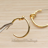 ER.476 // Simple Curved Knot Ear Post, 2 Pc