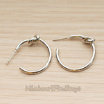 ER.476 // Simple Curved Knot Ear Post, 2 Pc