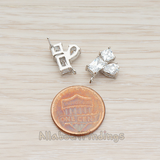 ER.098 // Three Connected Glass Framed Stone Ear Post, 2 Pc