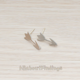 ER.181 // Simple Tulip Flower Ear Post, 2 Pc