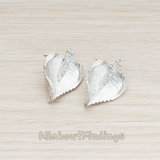 ER.243 // Cubic Zirconia Setting Heart Shaped Delicate Leaf Ear Post, 2 Pc