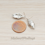 ER.249 // Clear Cubic Zirconia Setting Acorn Ear Post, 2 Pc