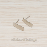 ER.322 // Curved Brushed Rectangle Earpost, 2 Pc