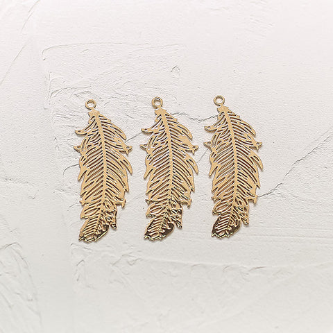 PD.1976 // Long Feather Gold Pendant, 2 Pc