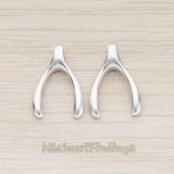 PD.1001 // Small Wishbone Pendant, 2 Pc