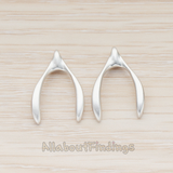 PD.1002 // Large Wishbone Pendant, 2 Pc