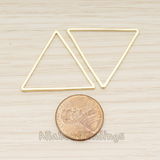 PD.1009-05 // 30mm Triangle Link Pendant, 2 Pc