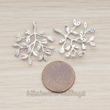 PD.1230 // Cubic Setting New Tree Branch with Leaf Pendant, 1 Pc