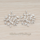 PD.1230 // Cubic Setting New Tree Branch with Leaf Pendant, 1 Pc