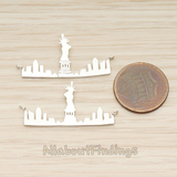 PD.1411 // Famous New York City Statue New York & Statue of Liberty Silhouette Bar Pendant, 1 Pc