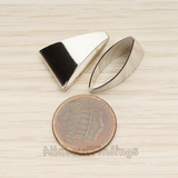 PD.1418-02 // Metal Ribbon Oval Triagnle Pendant, 2 Pc