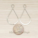 PD.1488 // Flattened Bottom Twisted Top Teardrop Link Pendant, 2 Pc