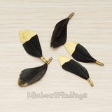 PD.1492-05 // Small Artificiality Feather Half Dipped in Gold Colored Pendant, 2 Pc