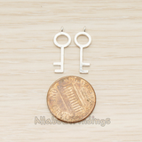 PD.1637 // Simple Key Pendant, 2 Pc