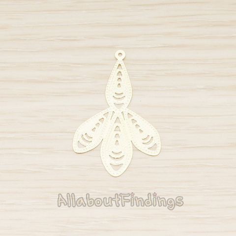 PD.1664 // Filigree Petal Dotted Pattern Pendant, 2 Pc