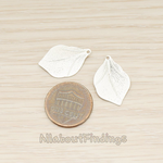 PD.1730 // Realistic Small Leaf Pendant, 4 Pc