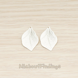 PD.1730 // Realistic Small Leaf Pendant, 4 Pc