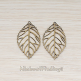 PD.210-01 // SMALL Leaf Pendant, 4 Pc