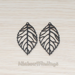 PD.210-01 // SMALL Leaf Pendant, 4 Pc