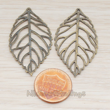 PD.210-02 // MEDIUM Leaf Pendant, 4 Pc