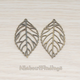 PD.210-02 // MEDIUM Leaf Pendant, 4 Pc