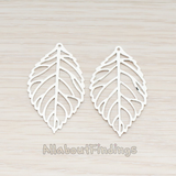 PD.210-02 // MEDIUM Leaf Pendant, 4 Pc