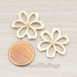 PD.281 // Hippie Daisy Flower Pendant, 2 Pc