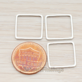 PD.303-04 // 15mm Simple Square Link Pendant, 4 Pc