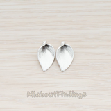 PD.455-03-MG // Calla Flower Bead Cap Pendant, 2 Pc