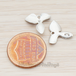 PD.507-04 // Small Three Petal Flower Pendant, 2 Pc
