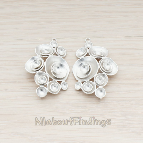 PD.550 // Abstract Rose Bouquet Connector Pendant, 2 Pc