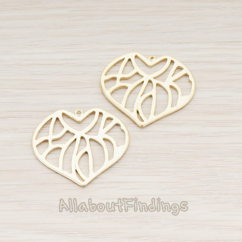 PD.567 // Webbed Heart Pendant, 2 Pc